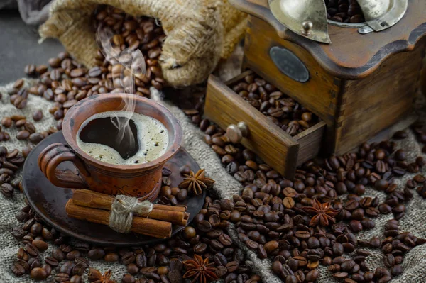 Kaffe Kopp Bakgrund Kaffebönor Gammal Bakgrund — Stockfoto