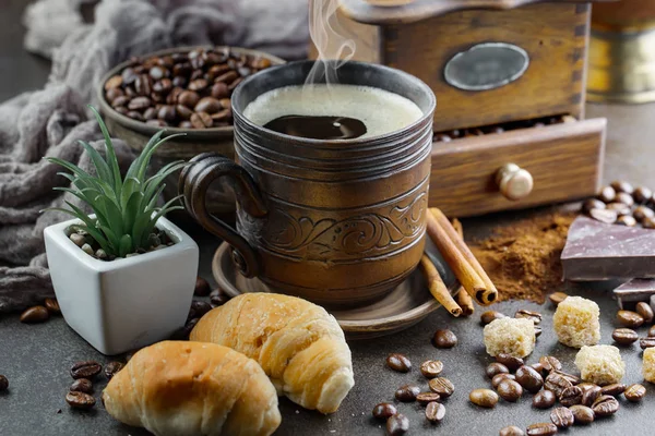 Caffè Nero Vecchio Sfondo Una Tazza — Foto Stock