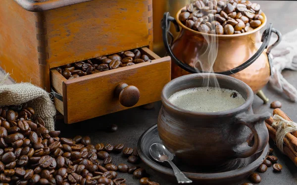 Caffè Nero Vecchio Sfondo Una Tazza — Foto Stock