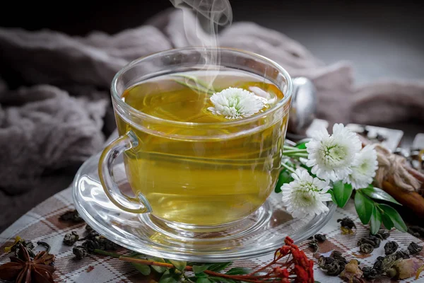 Tee Einer Tasse Auf Altem Hintergrund — Stockfoto