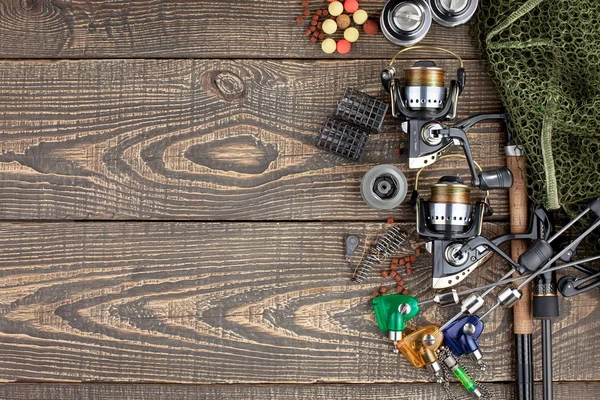 Schlagring Auf Einem Holztisch — Stockfoto