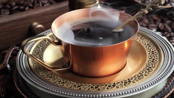 Caffè Caldo Una Tazza Con Vapore Vecchio Sfondo — Video Stock