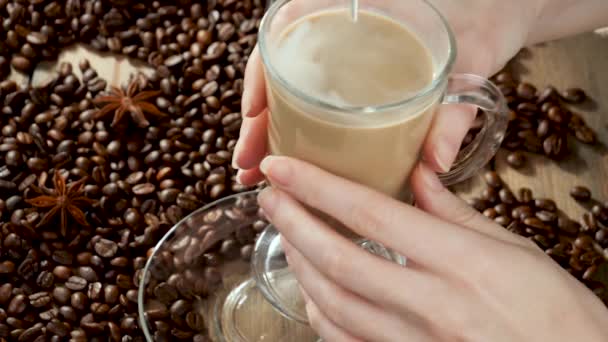 Caffè Caldo Una Tazza Con Vapore Vecchio Sfondo — Video Stock