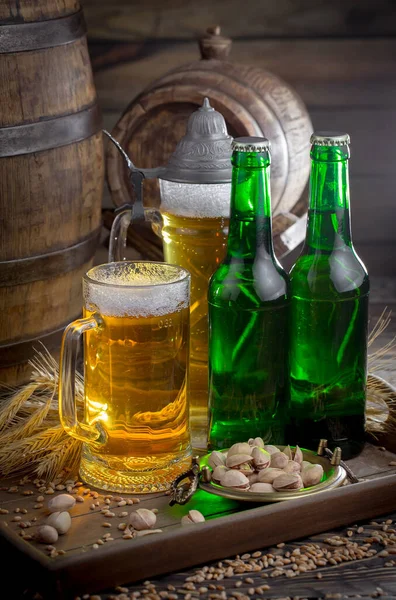 Leichtes Bier Glas Auf Dem Tisch — Stockfoto