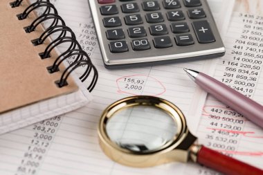 İş yönetimi için ofis aksesuarları.