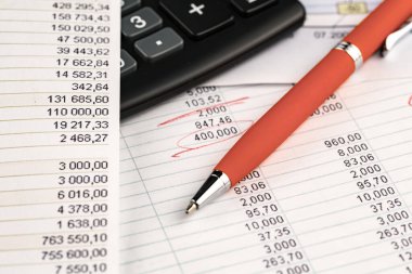 İş yönetimi için ofis aksesuarları.