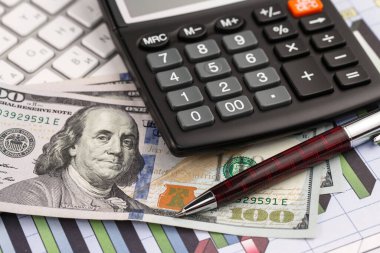 İş yönetimi için ofis aksesuarları.