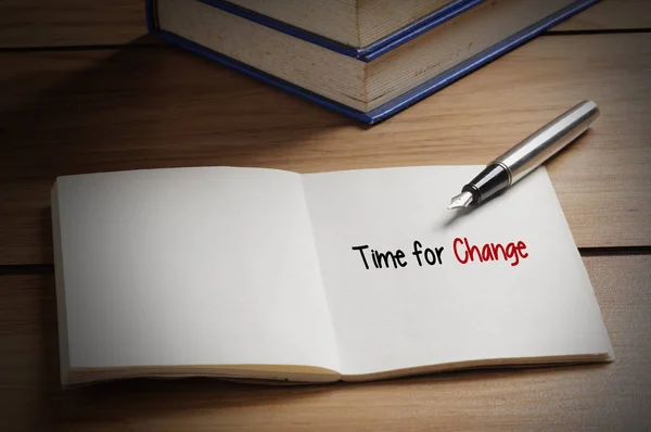 Time for Change mot sur le livre — Photo