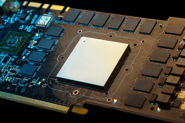 Processore grafico moderno circondato da chip di memoria — Foto Stock