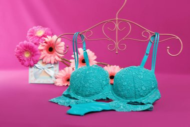 Romantik iç çamaşırı seti