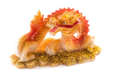 Beyaz arka plan üzerinde izole altın Çin ejderha