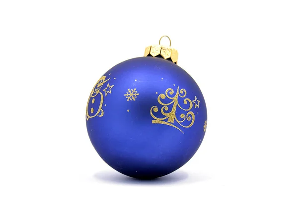 Noel ve Yeni Yıl için dekorasyon fotoğrafı, Noel ağacı için dekorasyon kompozisyonu, Noel baloları, beyaz arka planda izole edilmiş.