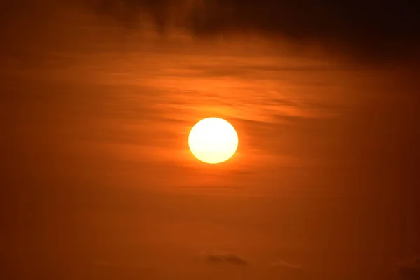 O pôr-do-sol dourado — Fotografia de Stock