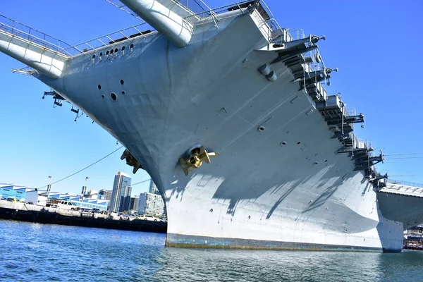 San Diego, Californië - Usa - 04 December 2016: Uss Midway Muse — Stockfoto