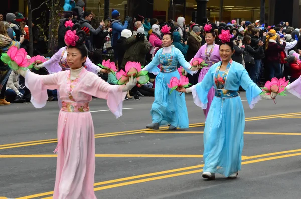 Chicago, Illinois - États-Unis - 24 novembre 2016 : Falun Dafa Chinese — Photo
