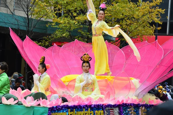 Chicago, Illinois - États-Unis - 24 novembre 2016 : Falun Dafa Chinese — Photo