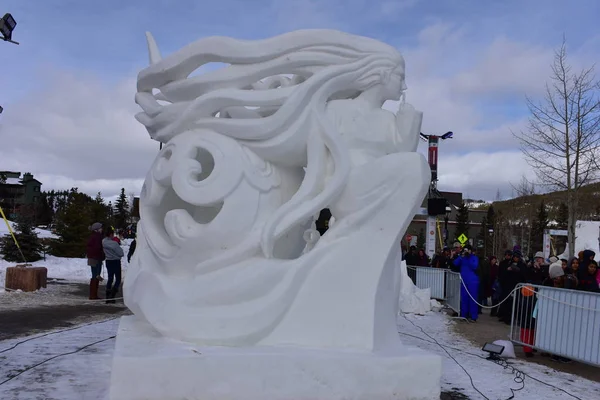 Breckenridge, Colorado, USA: Jan 28, 2018: Secret Snow Sculpture by Team Mongolia 2018 — Stock Photo, Image
