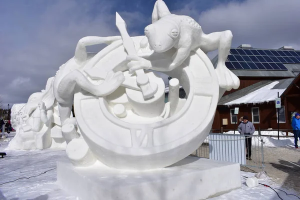 Breckenridge, Colorado, EUA: 28 de janeiro de 2018: Escultura da Neve do Tempo pela Equipe Mongólia 2018 — Fotografia de Stock