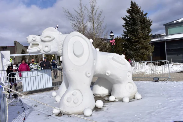 Breckenridge, Colorado, USA: Jan 28, 2018: culture de la aguada snow sculpture Competition from Team Argentina — Stock Photo, Image