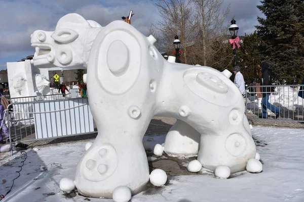 Breckenridge, Colorado, USA: Jan 28, 2018: culture de la aguada snow sculpture from Team Argentina 2018 — Stock Photo, Image