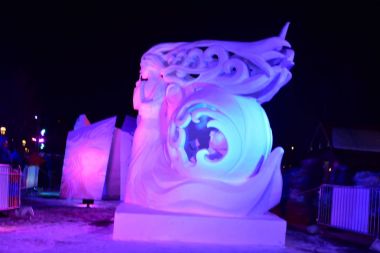 Breckenridge, Colorado, ABD: 28 Ocak 2018: gece gizli kar heykel takım Moğolistan tarafından