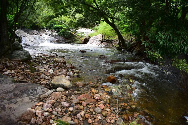 Río Kurangani Kottakudi Tamilnadu — Foto de Stock