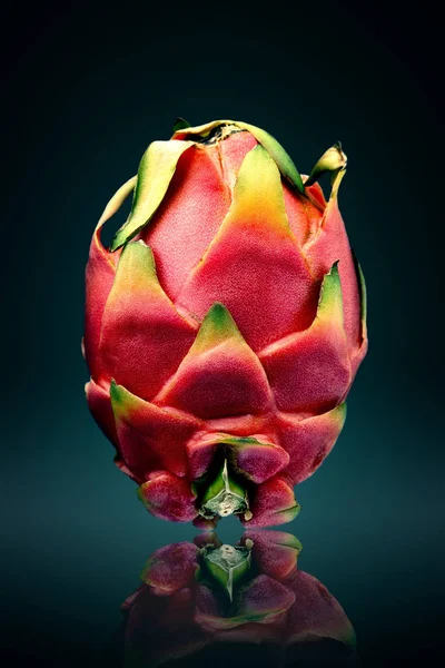 Dragon fruit or pitaya — Stock Photo, Image