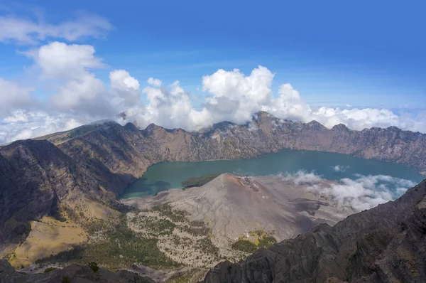 Topo do Monte Rinjani, Lombok Indonésia — Fotografia de Stock