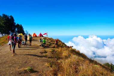 Pelawangan sembalun kamp yeri görünümü