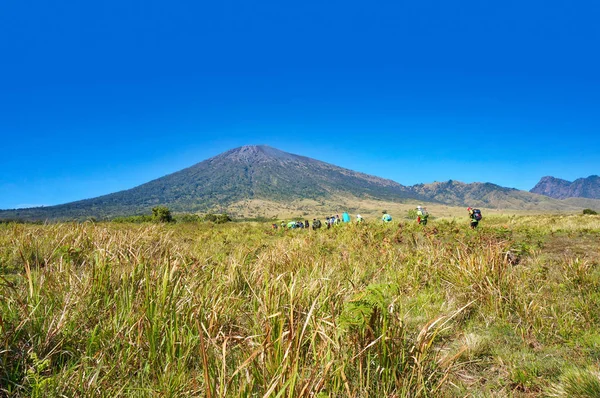 Rinjani hegymászók csapat Stock Kép