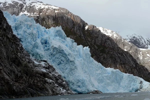 Νένα παγετώνα στο αρχιπέλαγος της Tierra del Fuego. — Φωτογραφία Αρχείου