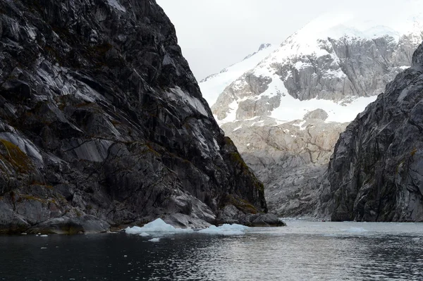 Geleira Nena no arquipélago de Tierra del Fuego . — Fotografia de Stock