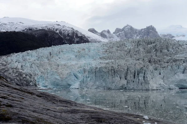 Glaciar Pia en el archipiélago de Tierra del Fuego . —  Fotos de Stock