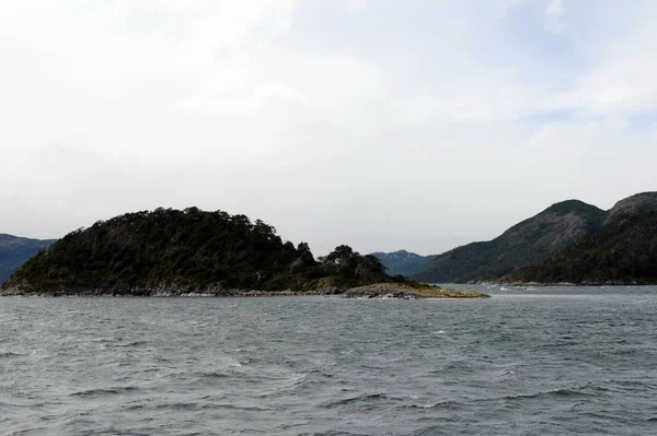 Vues du canal Murray depuis l "île de Navarino . — Photo