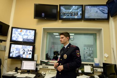  Moskova polis görevi.