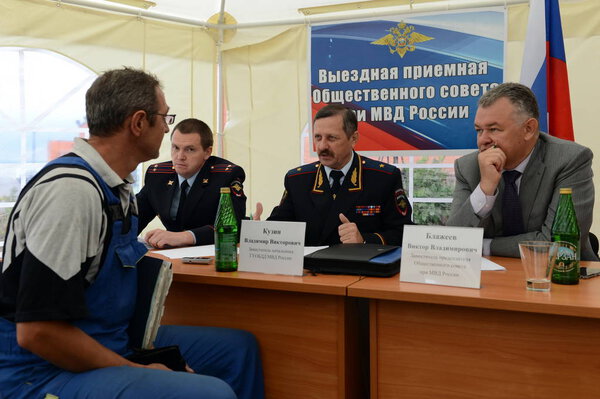  The police major general Vladimir Kuzin and the rector of legal university Victor Blazheev conduct reception of drivers in an exit reception of public council.