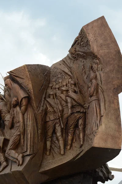 Fragment av monumentet till hjältar av Wwi på Poklonnaya kulle. — Stockfoto