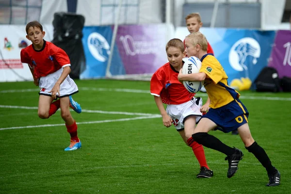  Çocuklar Rugby oynamak