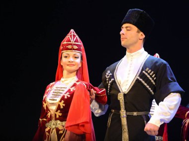  Geleneksel kıyafet dans halk dağ Osetlerdir dans.