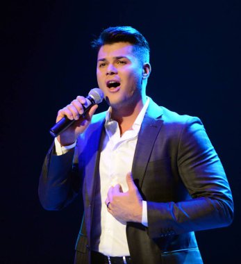  Rus şarkıcı Sergey Dudinskiy.