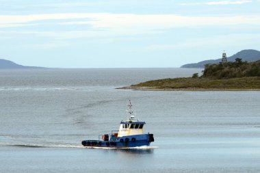  Beagle kanalı shore estates Harberton'da, deniz römorkör.