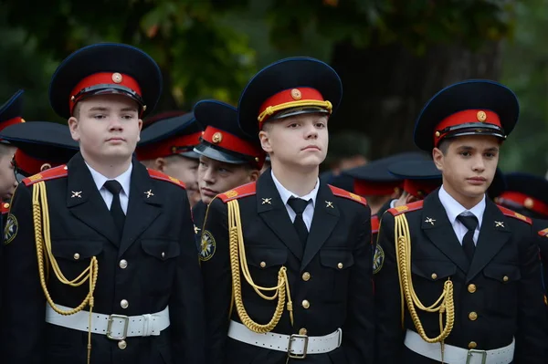 Askeri lise öğrencileri ilk Moskova cadet Kolordu. — Stok fotoğraf