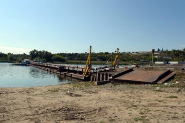 Pontoon bridge Kuzey Donets Nehri.