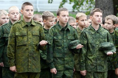  Askeri lise öğrencileri ilk Moskova cadet Kolordu.