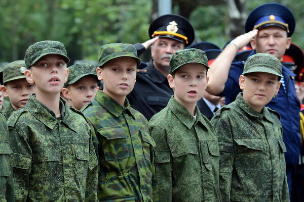  Курсанты 1-го Московского кадетского корпуса
.