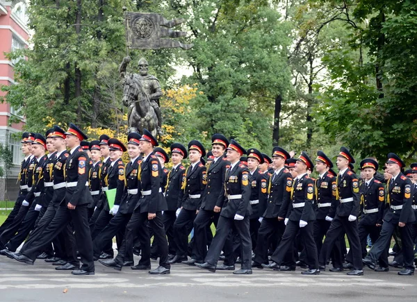 Курсанты 1-го Московского кадетского корпуса . — стоковое фото