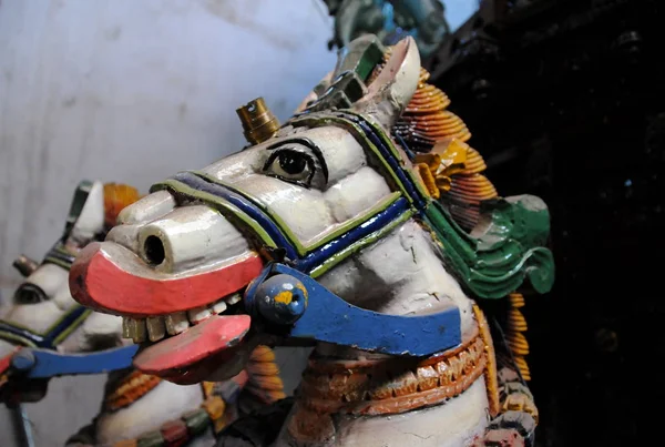 Sculptures of horses for the annual religious festival in Sri Lanka — Stock Photo, Image