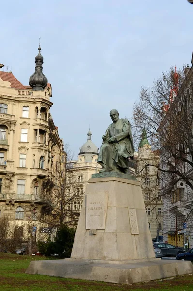 Statue of Alois Jirasek Czech writer, 1851-1930 in Jiraskovo namesti. — Stock Photo, Image