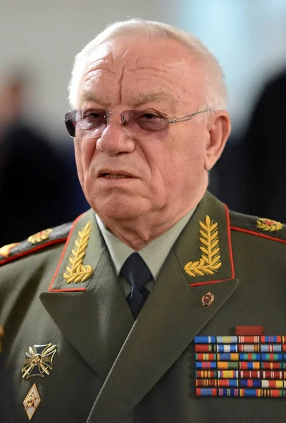 El Ministro de Asuntos Internos de Rusia (1995-1998) Anatoly Sergeevich Kulikov, General del ejército, el comandante militar ruso. Doctor en Ciencias Económicas — Foto de Stock