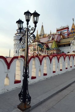  Kültürel-eğlence kompleksi 